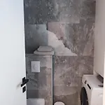Luxury Marjan Hill With Garage Apartament