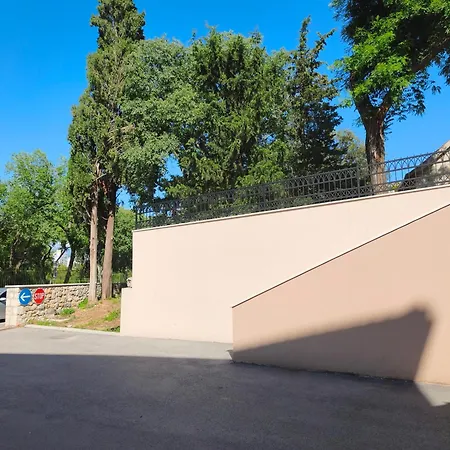 Appartement Luxury Marjan Hill With Garage