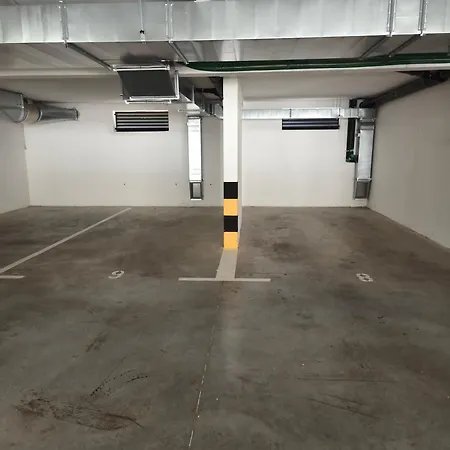 Luxury Marjan Hill With Garage *