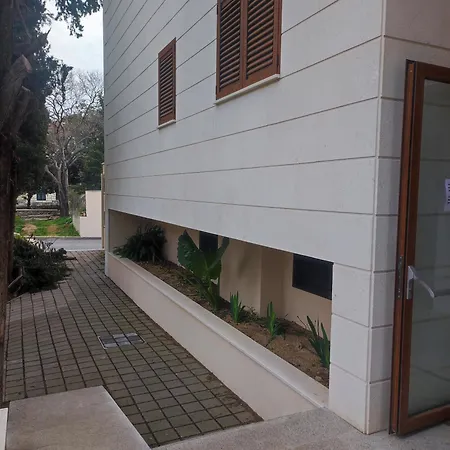 Luxury Marjan Hill With Garage * سبليت